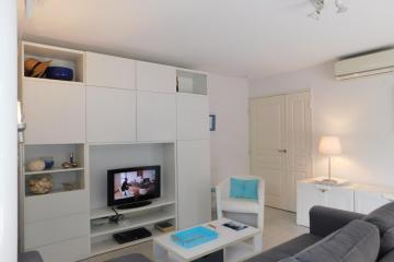 Beautiful 2 bedroom