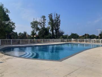 Spacieux appartement dans une résidence avec piscine