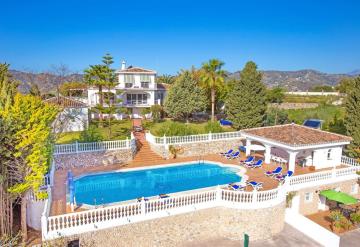 Spectacular Villa Las Mariquitas