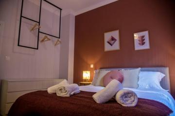Stylish & Fully renovated apt (2)