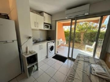 Cap d'agde, rochelongue, appartement type 2 pieces piscine
