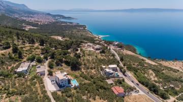 Family friendly apartments with a swimming pool Makarska - 20262