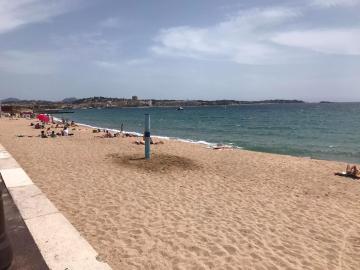Appartement en front de mer avec parking privatif