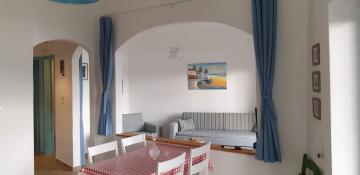 ENTIR HOME WITH A SEA VIEW FOR 5 GUESTS.