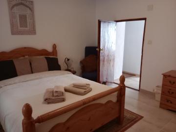 Casa en la Plaza, Hinojares Vivienda Rural
