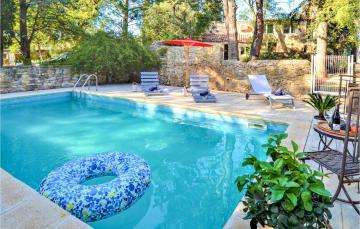 Awesome Home In Mornas With Outdoor Swimming Pool, 6 Bedrooms And Private Swimming Pool