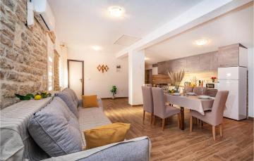 Beautiful home in Pridraga with 1 Bedrooms and WiFi