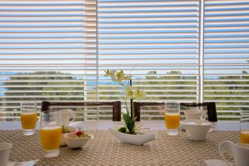 Three Bedroom Apartment Gabby with Sea View