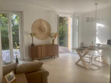 Luxury & Tranquility - 2 bedrooms apartment - walking distance to Palais des festivals