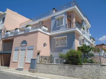 OASI central, modern, new maisonette