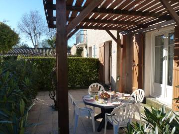 Agréable maison 4 couchages à Aigues Mortes Résidence avec Piscine et parking