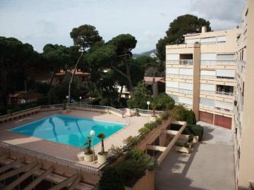 Appartement Hyères, 3 pièces, 4 personnes - FR-1-335-181