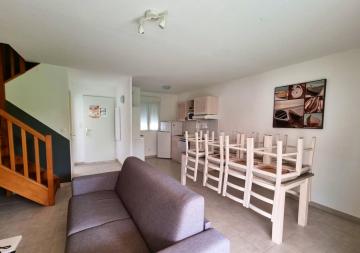 Maison de 3 chambres a Santa Maria Poggio a 800 m de la plage avec piscine partagee et jardin