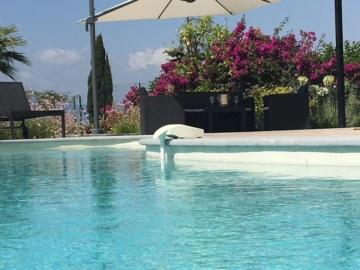 Croisette Immo 5 chambres Belle villa bord de mer Cannes