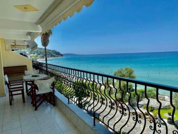 HolidayView