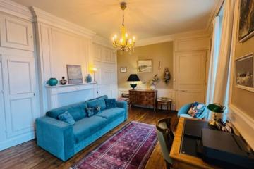 Splendid apartment on the port