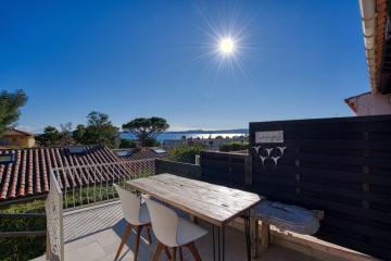 Mas vue mer face au golfe de St-Tropez
