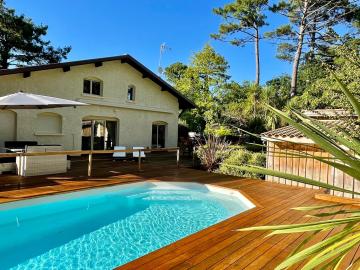 Ferienhaus mit beheiztem Pool in Claouey
