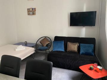 Très joli 2 pièces calme au coeur de paris