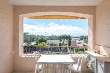PETIT CORAIL Duplex agreable St Raphael - proche mer
