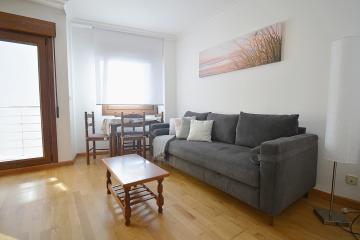 Céntrico apartamento con parking en O Grove