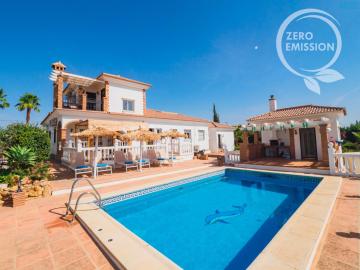 Cubo's Villa Blanca Alhaurin