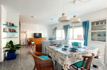 Ample and bright central apartment