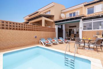 Villa Florencia by Villa Plus