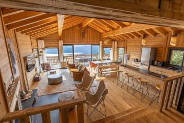 Chalet Luxe Piscine chauffée, vue lac, 400m pistes