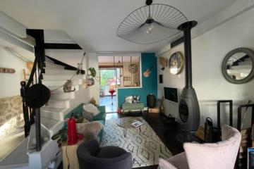 Large duplex with terrace and pool in Bordeaux