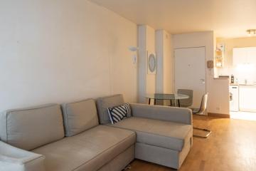 Charming 36m with terrace in the heart of Paris