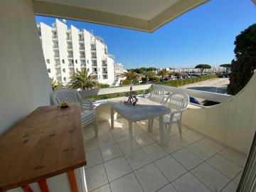 Appartement dans résidence front de mer avec piscine Port Camargue