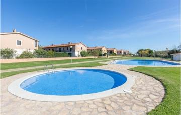 Stunning Home In El Mas Pinell With Outdoor Swimming Pool, Wifi And 3 Bedrooms