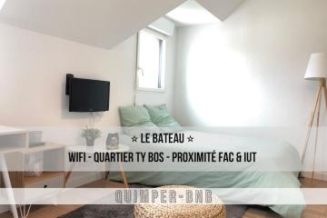 LE BATEAU - Calme - Parking - Wifi - Proche IUT Hôpital et Voie Express