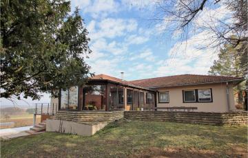 Nice Home In Sainte-blandine With Outdoor Swimming Pool, Wifi And 4 Bedrooms