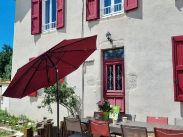 Gîte Mornand-en-Forez, 4 pièces, 6 personnes - FR-1-496-266