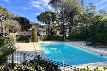 Bright and refurbished nest in Saint-Raphaël