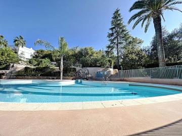 Standing Rez de jardin