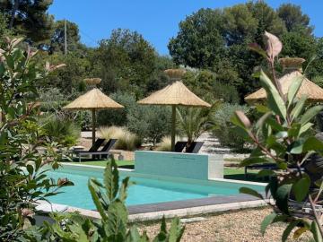 Charmant mas Croix Vertus 3 chambres Piscine Jardin
