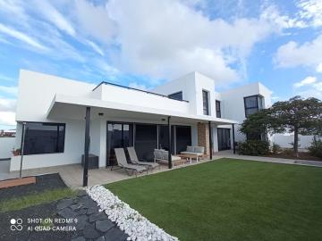 Villa Gehidy