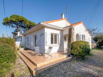 Holiday Home Les Albatros