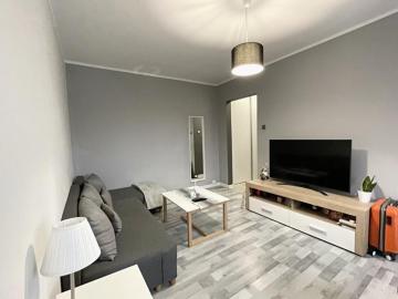 Apartment by Tuwima Steeet