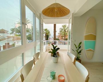 Modern apartment with terrace facing the sea - 2 bedrooms