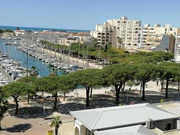 Studio cabine, clim, calme, belle vue sur le port