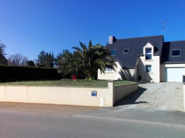 Maison de 4 chambres avec jardin clos et wifi a Tregomeur a 5 km de la plage