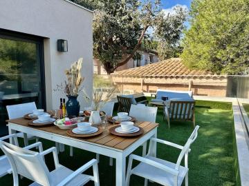 Duplex 4 personnes avec toit-terrasse et magique vue sur le golfe de Saint-Tropez