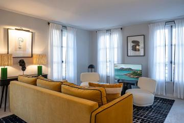 Appartement de standing neuf Place des Lices