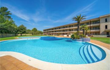 Nice apartment in Pals with Outdoor swimming pool, WiFi and 1 Bedrooms