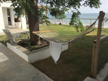 Casa de invitados, a pie de playa, en La Torre Verde