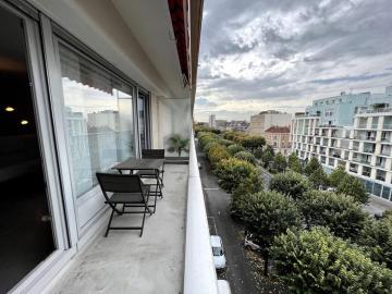 Appartement spacieux avec terrasse cathédrale